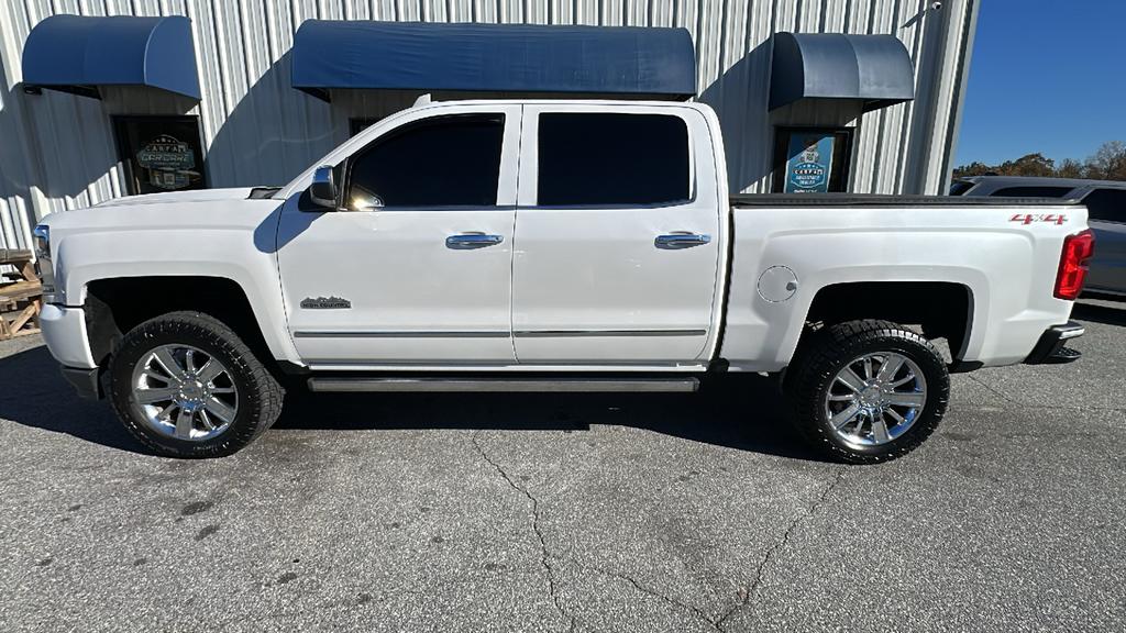 2018 Chevrolet Silverado 1500 High Country's photo