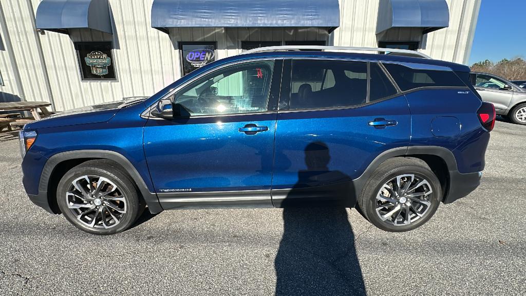 2022 GMC Terrain SLT's photo