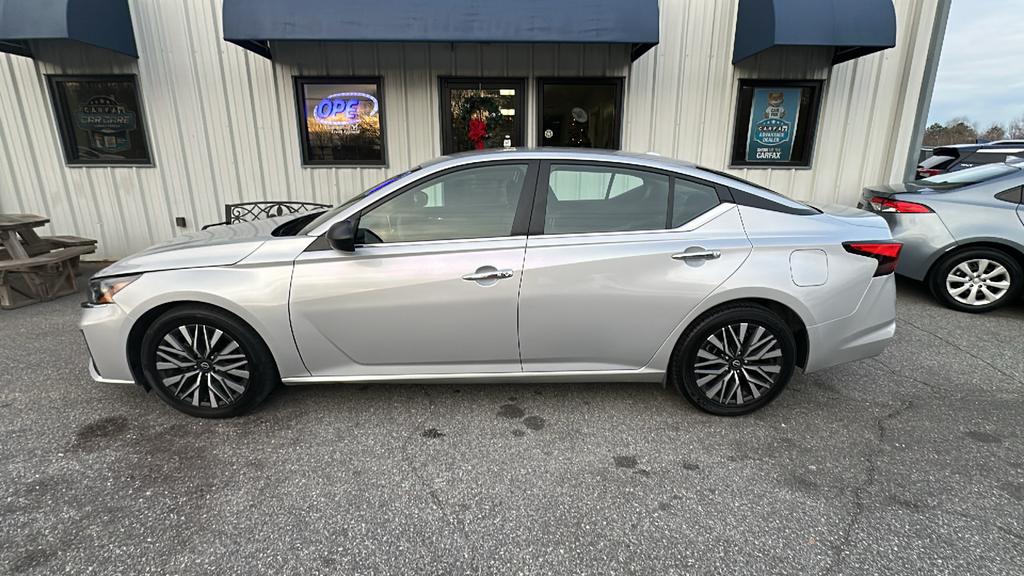 2024 Nissan Altima SV