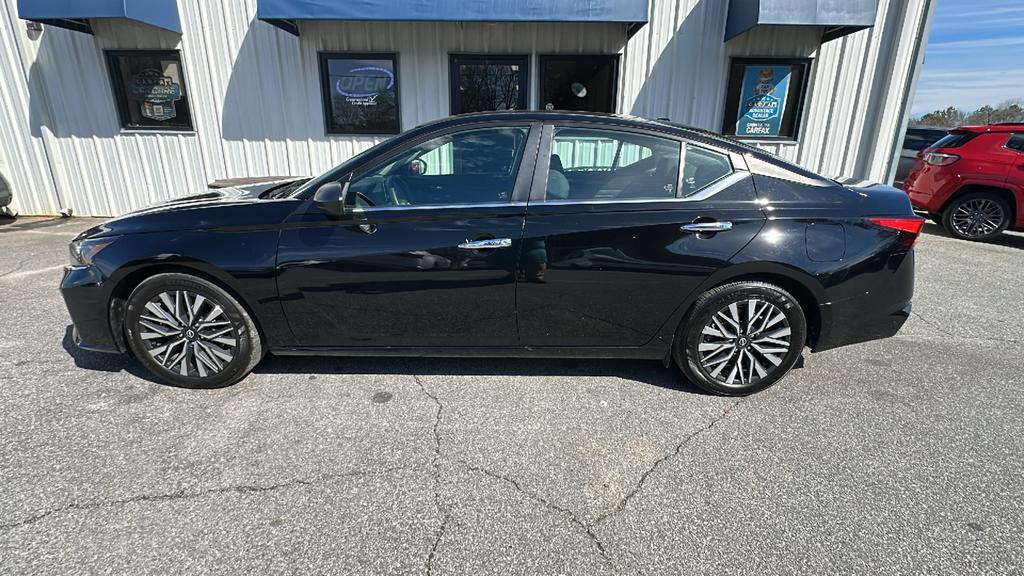 2024 Nissan Altima SV