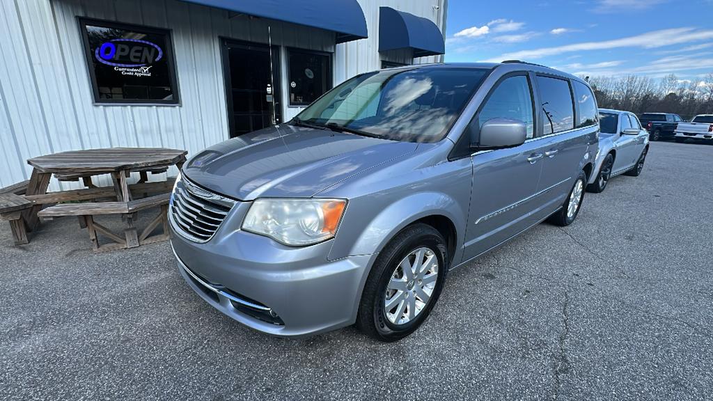 2013 Chrysler Town & Country Touring