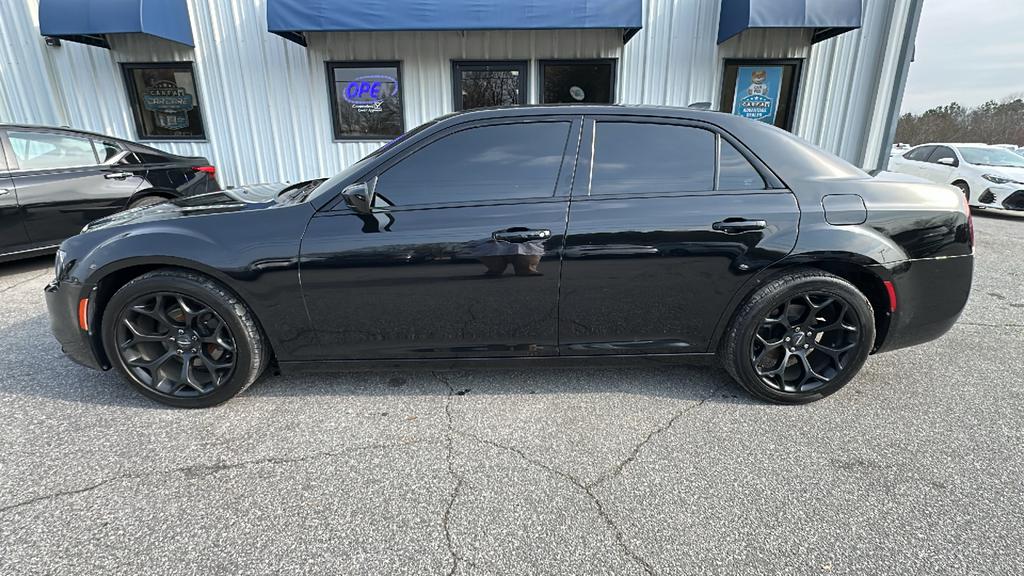 2019 Chrysler 300 Touring