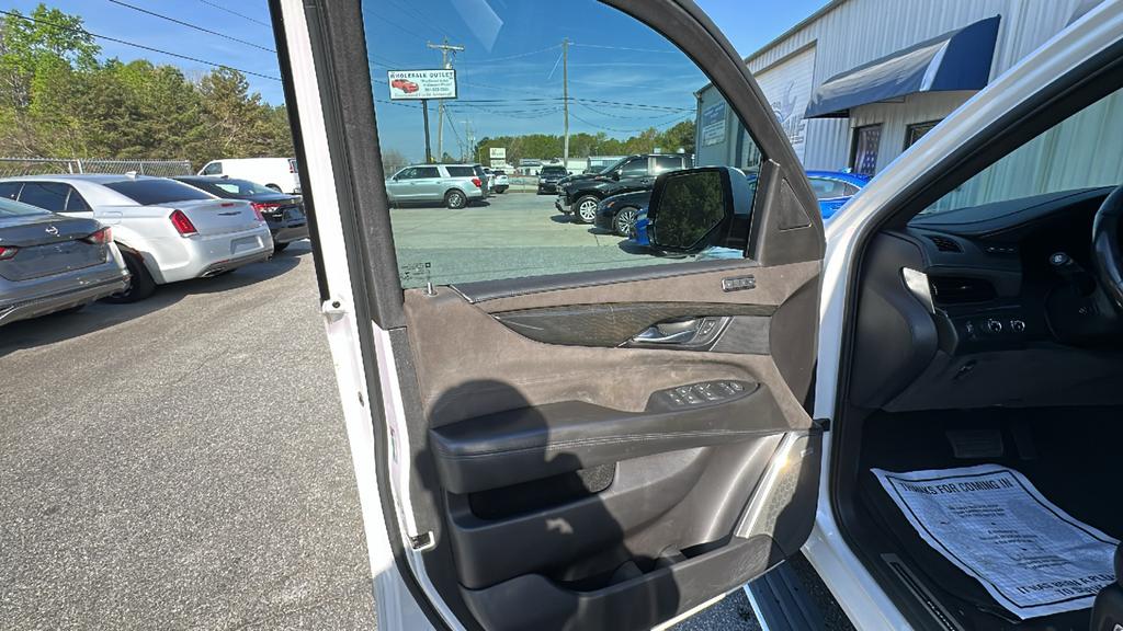 2019 Cadillac Escalade ESV Platinum - Photo 8
