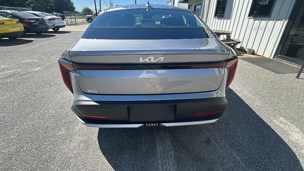 2025 Kia K4 LXS - Photo 6