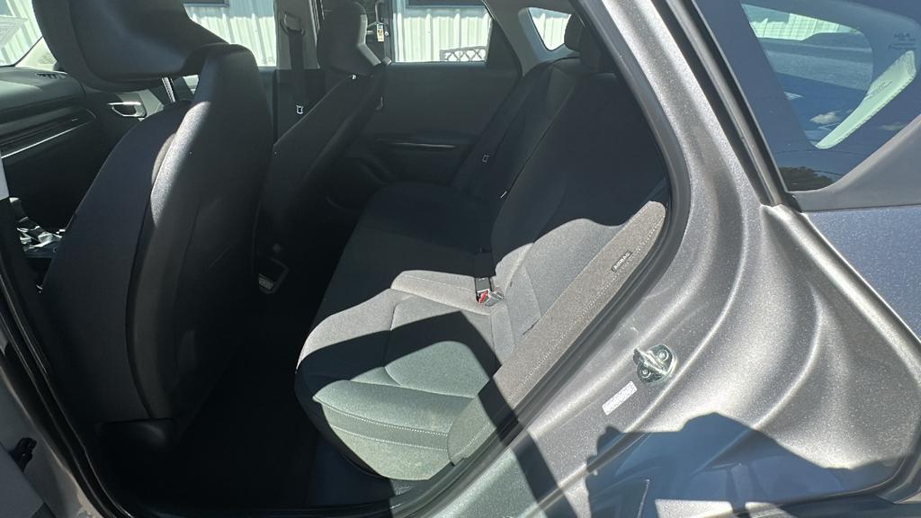 2025 Kia K4 LXS - Photo 13