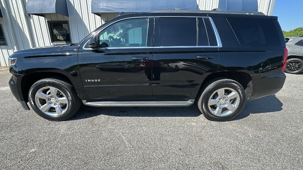 2017 Chevrolet Tahoe 4WD LS's photo