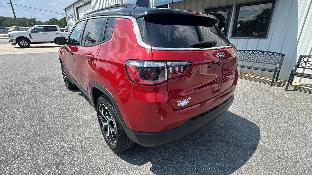2025 Jeep Compass Limited - Photo 7