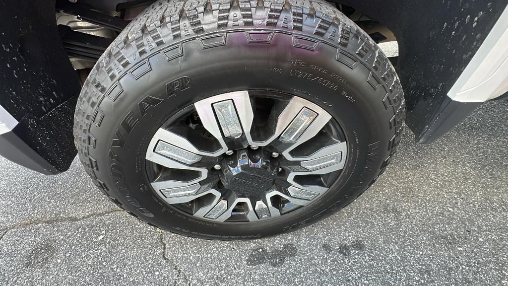 2025 GMC Sierra 3500HD Denali - Photo 23