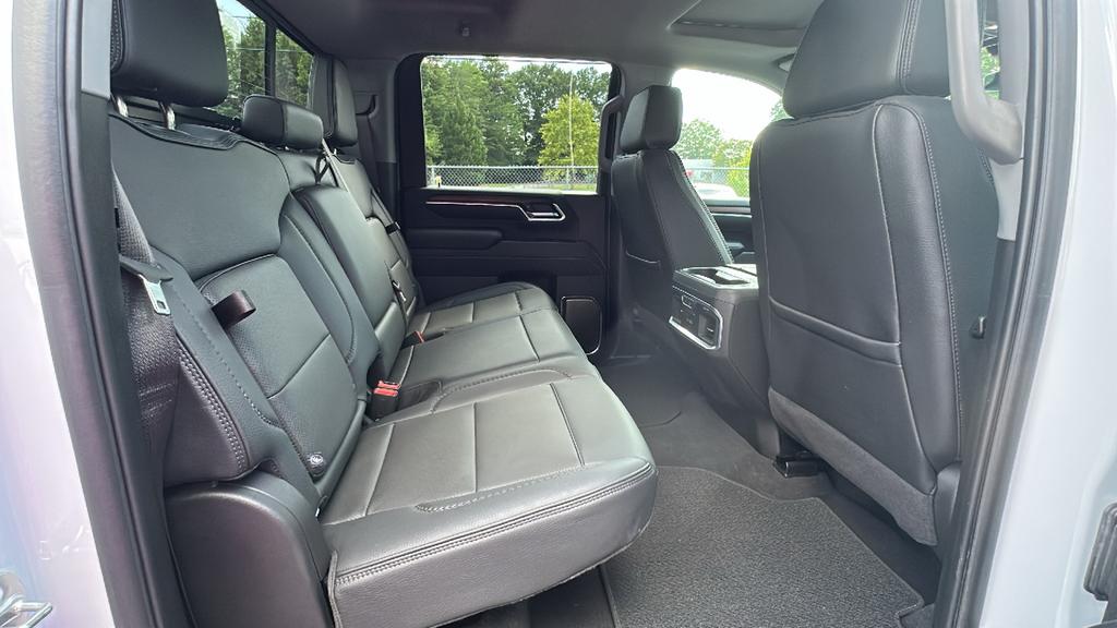 2025 GMC Sierra 3500HD Denali - Photo 20