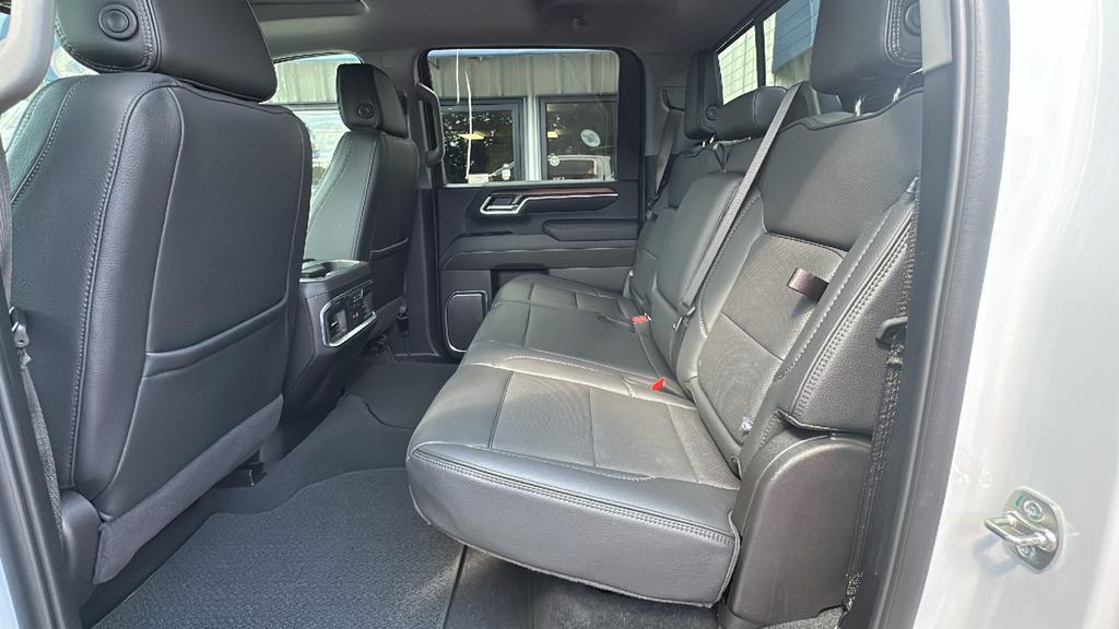 2025 GMC Sierra 3500HD Denali - Photo 16