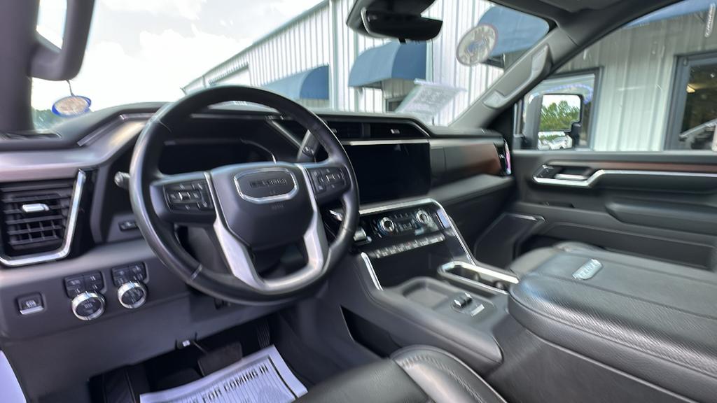 2025 GMC Sierra 3500HD Denali - Photo 9