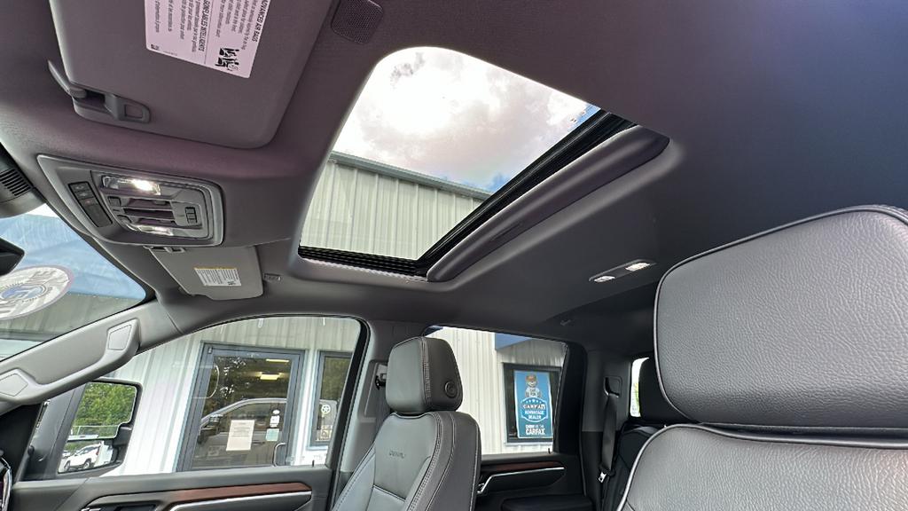 2025 GMC Sierra 3500HD Denali - Photo 13