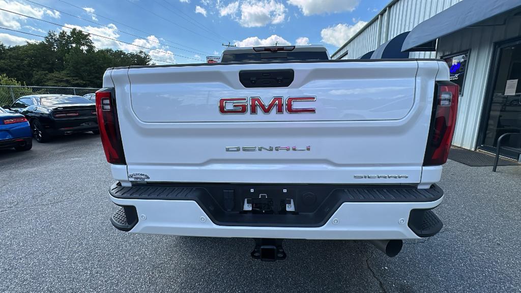 2025 GMC Sierra 3500HD Denali - Photo 6